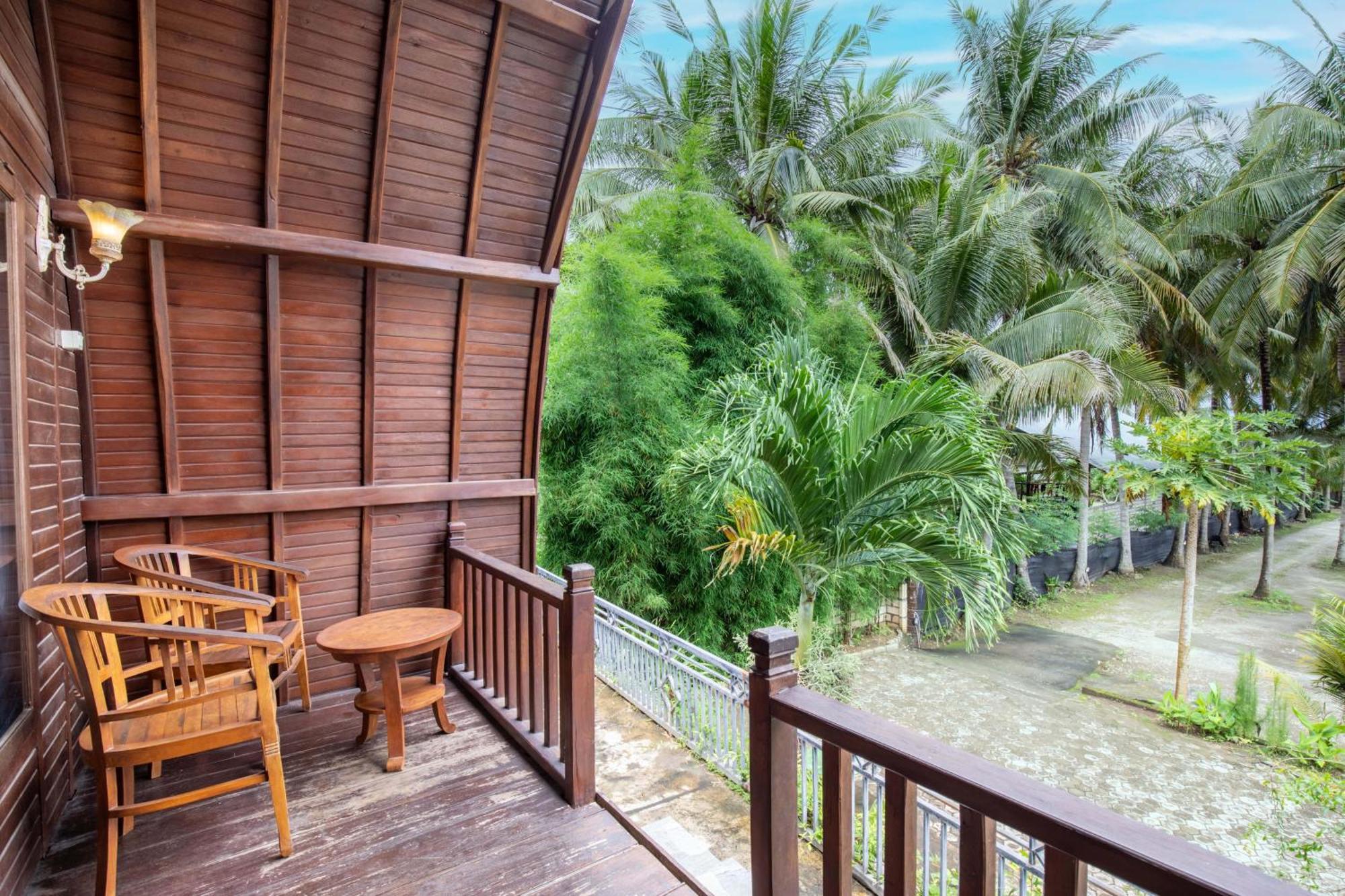 Coconut Hill Cottage Batununggul エクステリア 写真
