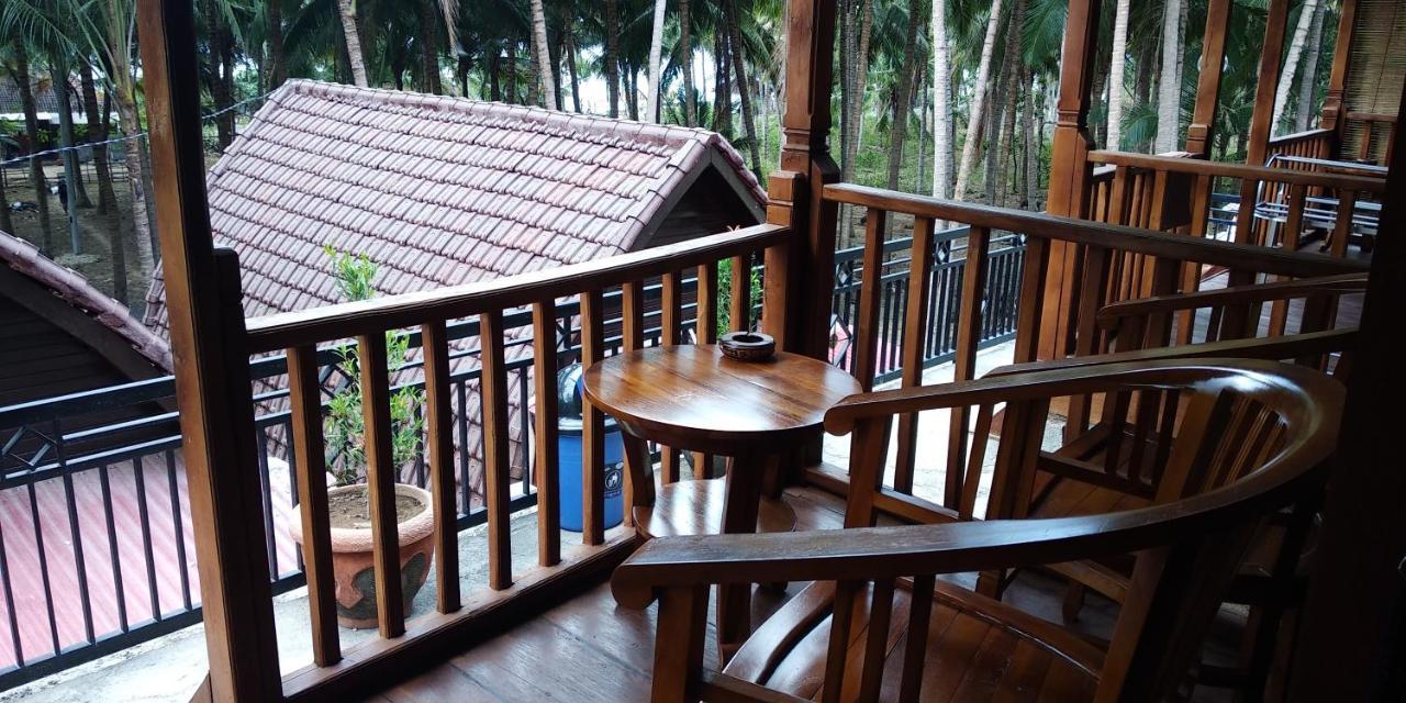 Coconut Hill Cottage Batununggul エクステリア 写真