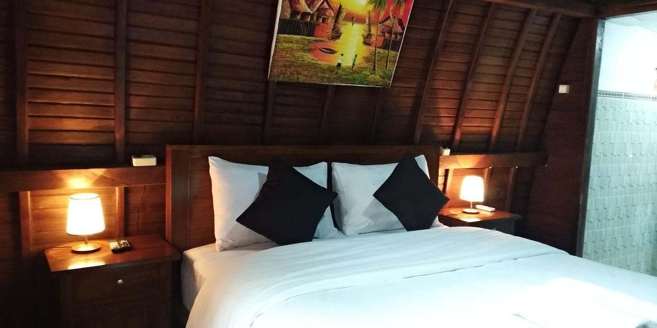 Coconut Hill Cottage Batununggul エクステリア 写真