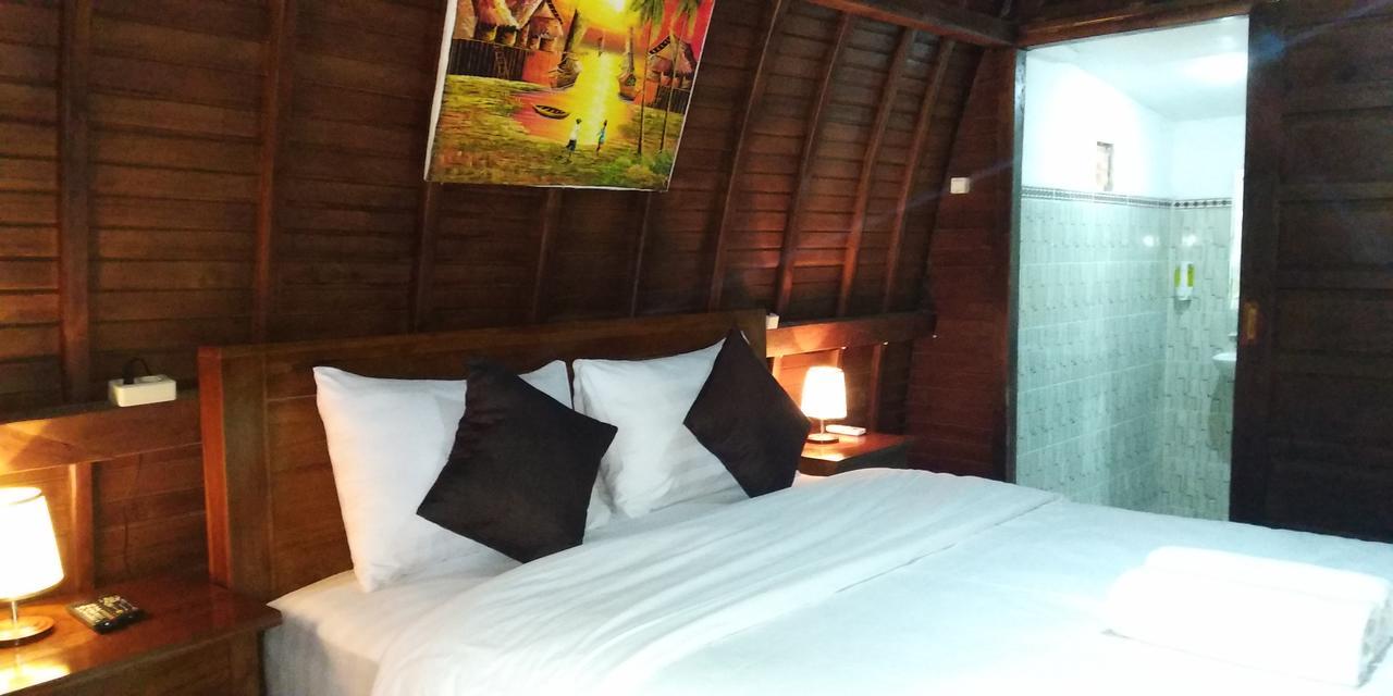 Coconut Hill Cottage Batununggul エクステリア 写真