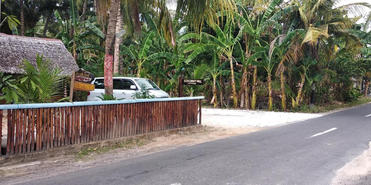Coconut Hill Cottage Batununggul エクステリア 写真
