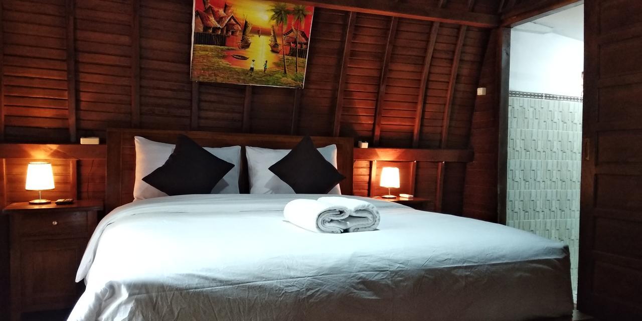 Coconut Hill Cottage Batununggul エクステリア 写真