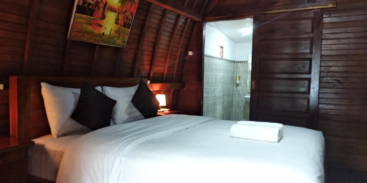 Coconut Hill Cottage Batununggul エクステリア 写真